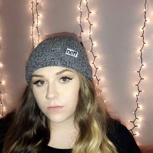 Meet your Posher, Sabrina